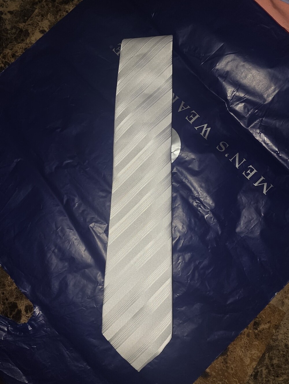 Classic Textured White Striped Tie